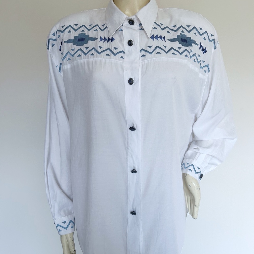 Coastal cowgirl Vintage Paris Sport club blouse-size 17